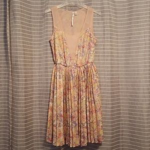Lauren Conrad Pink Floral Spring Dress Size 2